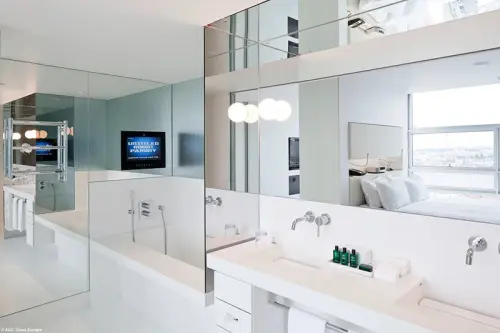 Зеркало AGC  зеркало mirox 3g clear, влагостойкое, 4мм (1605*2750)