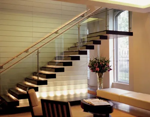 Стекло прозрачное AGC стекло прозрачное planibel clear 8мм (1605*2550)